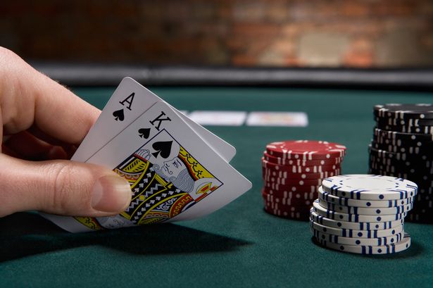 What are the tips for picking the right online casino games? 